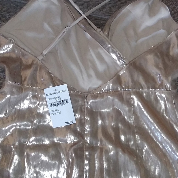 4SI3NNA Remi Gold Metallic Mini Dress.Small, Sexy Open Back with Straps.S - Picture 7 of 13